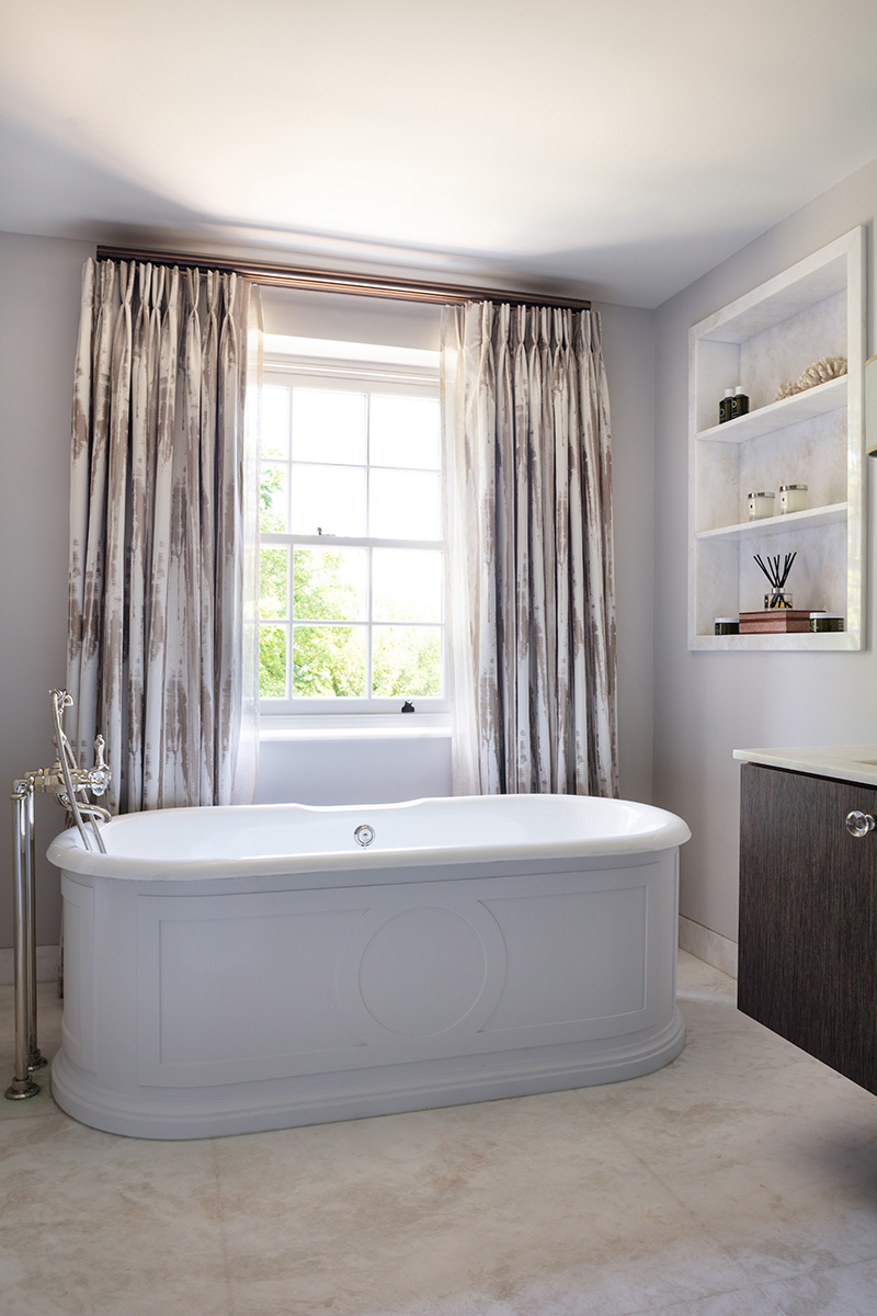 Interior - freestanding bath tub. KM Grant